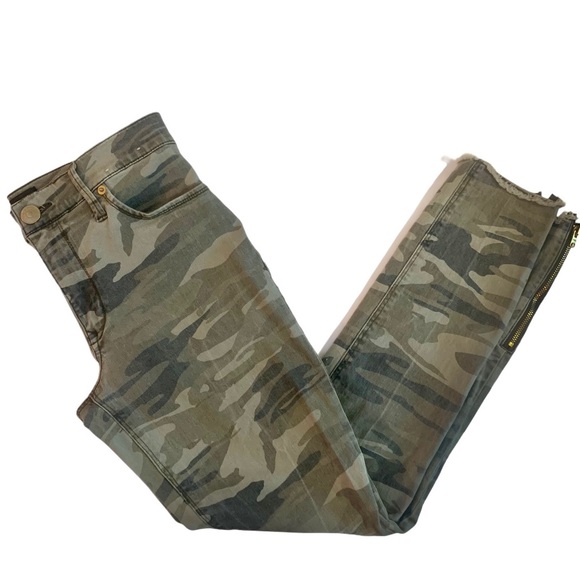 EXPRESS Camouflage ankle legging jeans
